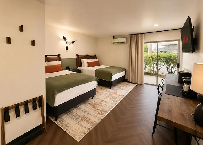 The Wesley Boutique Page, Az 3*